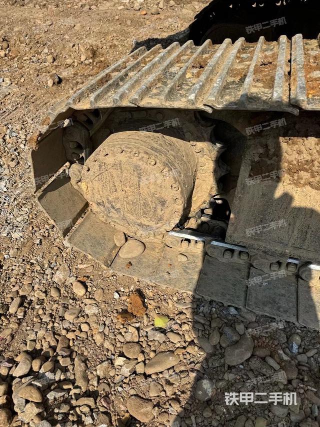 左側(cè)履帶整體?（行走機構(gòu)）