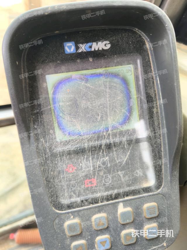 ?駕駛室正側(cè)（駕駛室部分）