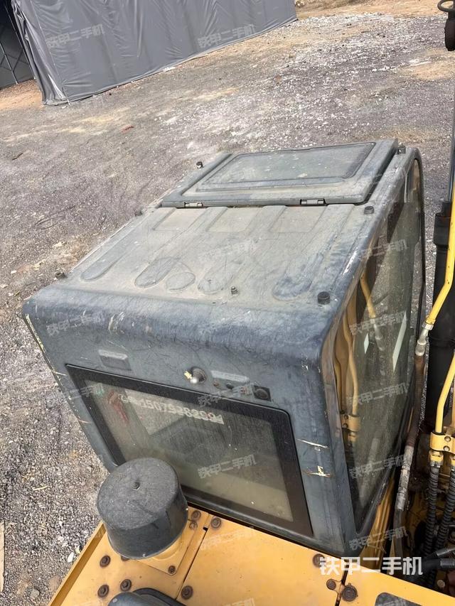 駕駛室頂部（整機(jī)外觀）