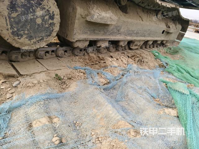 左驅(qū)動(dòng)輪（行走機(jī)構(gòu)）