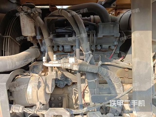 發(fā)動機整體俯視(整機外觀) 發(fā)動機整體俯視(整機外觀)