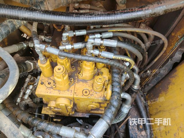 駕駛室頂部俯視（上車部件）