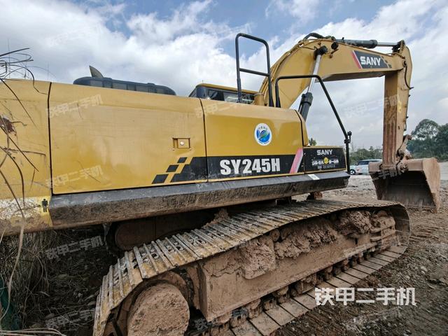 右后45(整機(jī)外觀) 右后45(整機(jī)外觀)