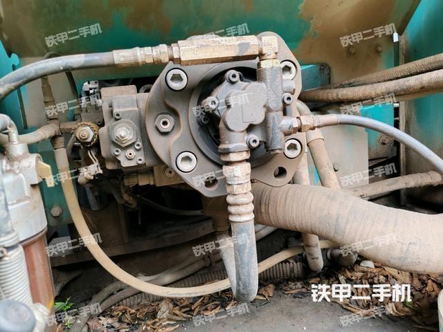 液压泵斜45 左（大件舱室）