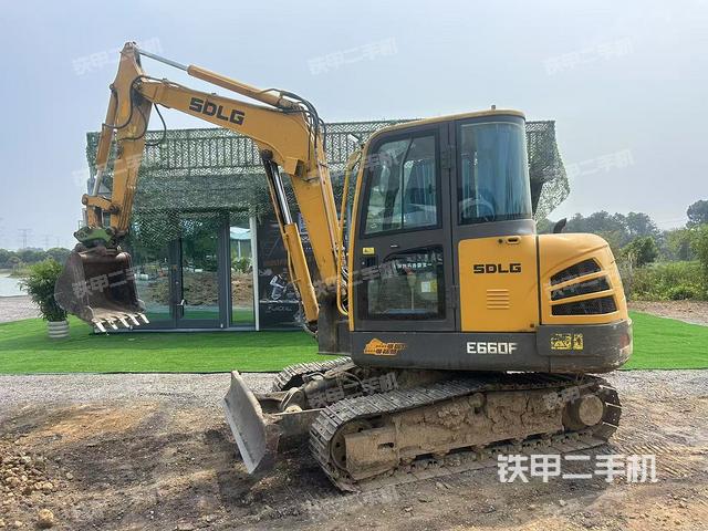 山东临工E660F挖掘机