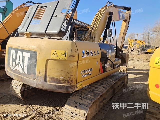 整機(jī)右后45°(整機(jī)外觀) 整機(jī)右后45°(整機(jī)外觀)