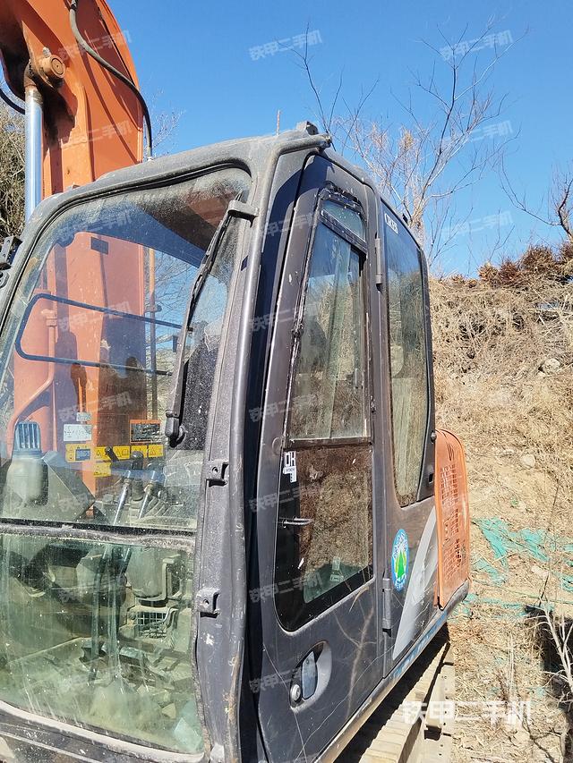 駕駛室整體（整機(jī)外觀）