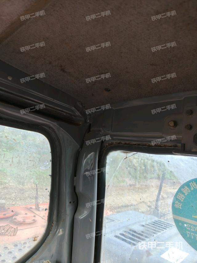 后窗玻璃角標(biāo)（駕駛室部分）