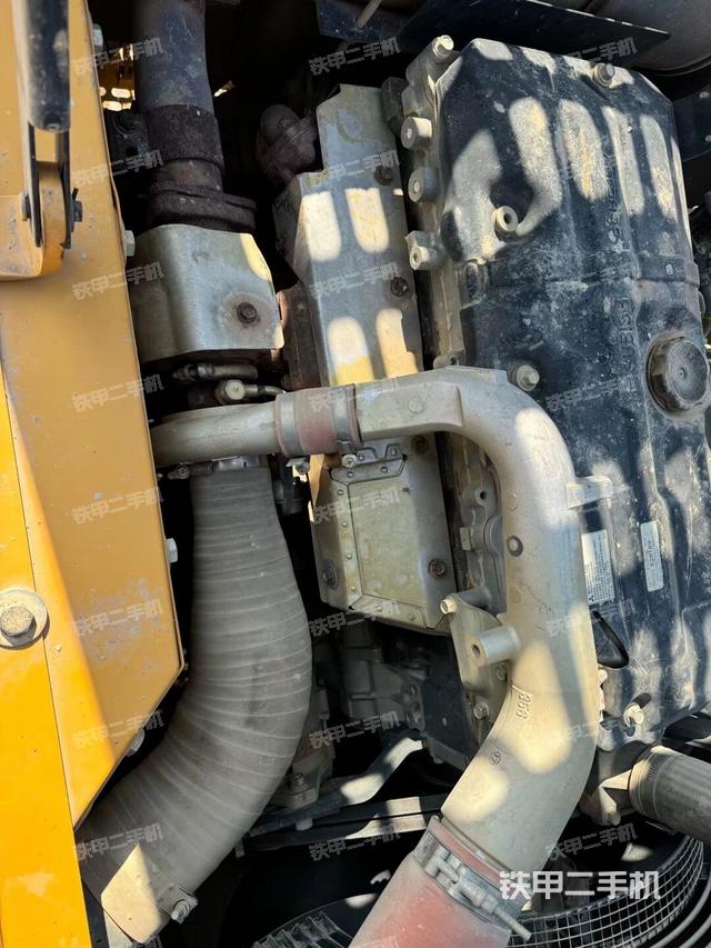 氣門室蓋螺絲特寫（上車部件）