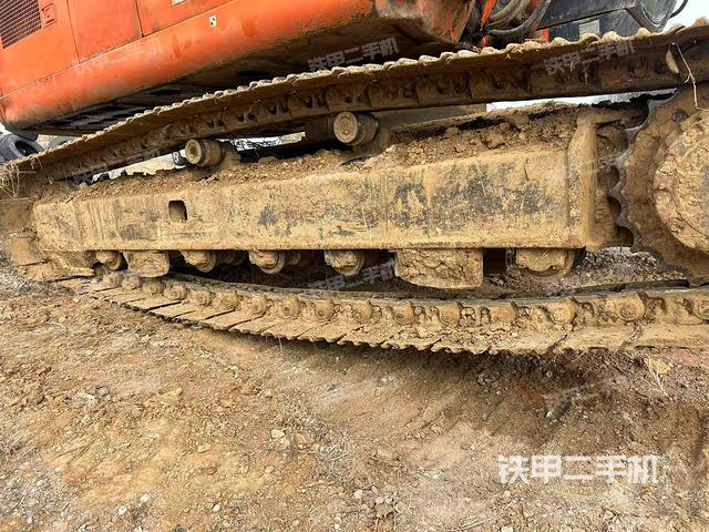 单侧履带整体（整机外观）