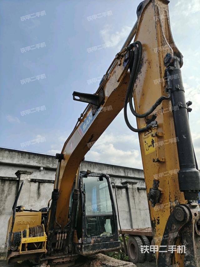 大臂整體?右側(cè)（工作和回轉(zhuǎn)裝置）