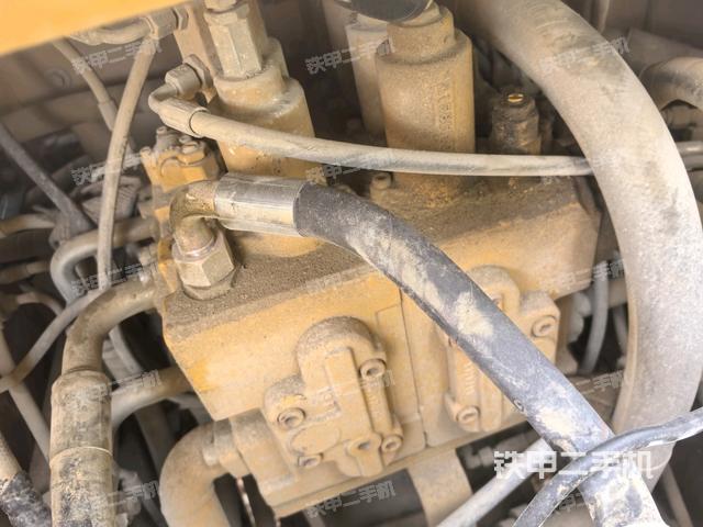 駕駛室頂部俯視（上車部件）