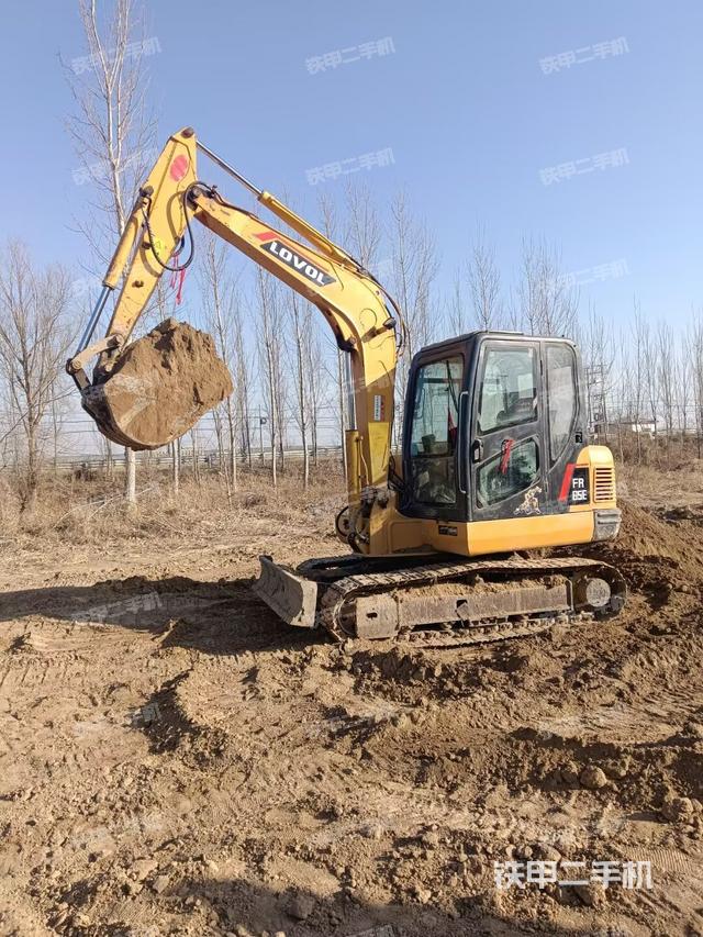 駕駛室整體（整機(jī)外觀）