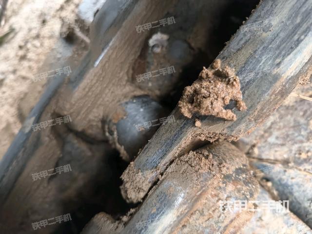 左側(cè)行走馬達(dá)蓋板（行走機(jī)構(gòu)）