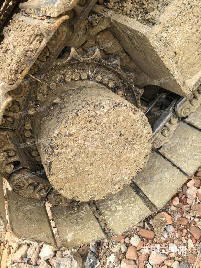 右側(cè)行走馬達(dá)蓋板（行走機(jī)構(gòu)）