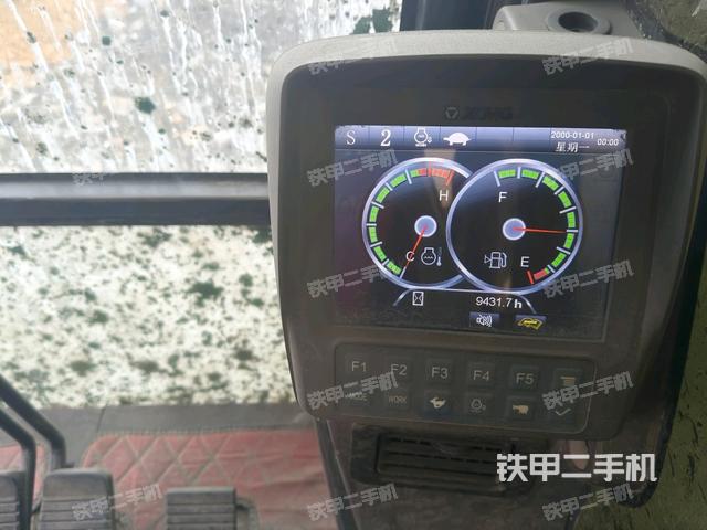 小時(shí)表(駕駛室部分) 小時(shí)表(駕駛室部分)