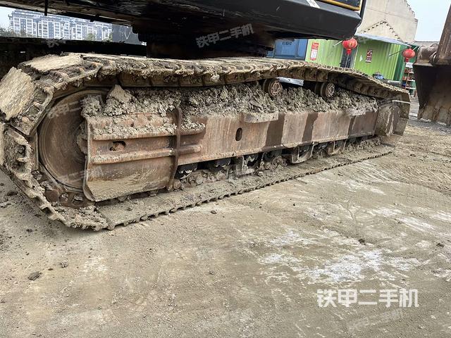 左側(cè)履帶整體?（行走機構(gòu)）