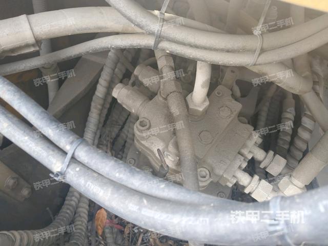 駕駛室頂部俯視(上車部件) 駕駛室頂部俯視(上車部件)