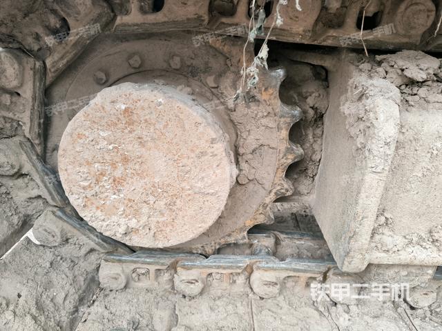 左驅(qū)動(dòng)輪（行走機(jī)構(gòu)）