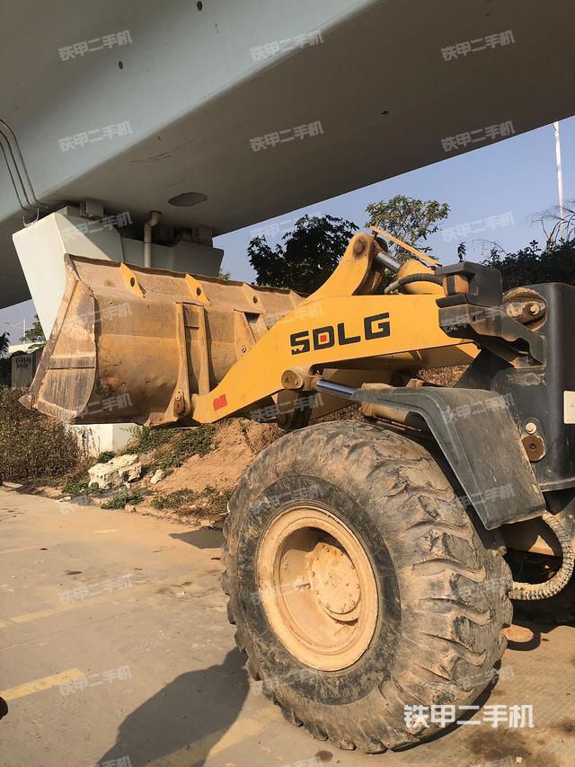 工作装置整体（整机外观及大件）