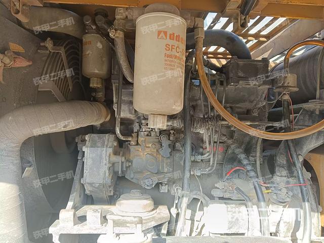 發(fā)動機整體俯視（整機外觀）