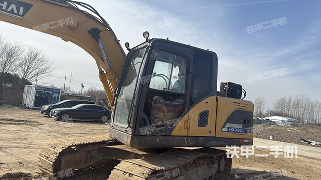 驾驶室整体（整机外观）