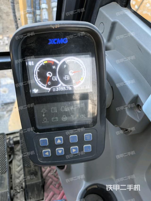 駕駛室整體（整機(jī)外觀）