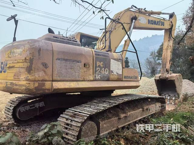 駕駛室整體（整機外觀）