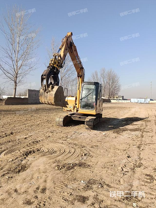 駕駛室整體（整機外觀）