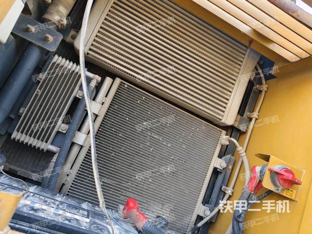 散熱器正面（大件艙室）