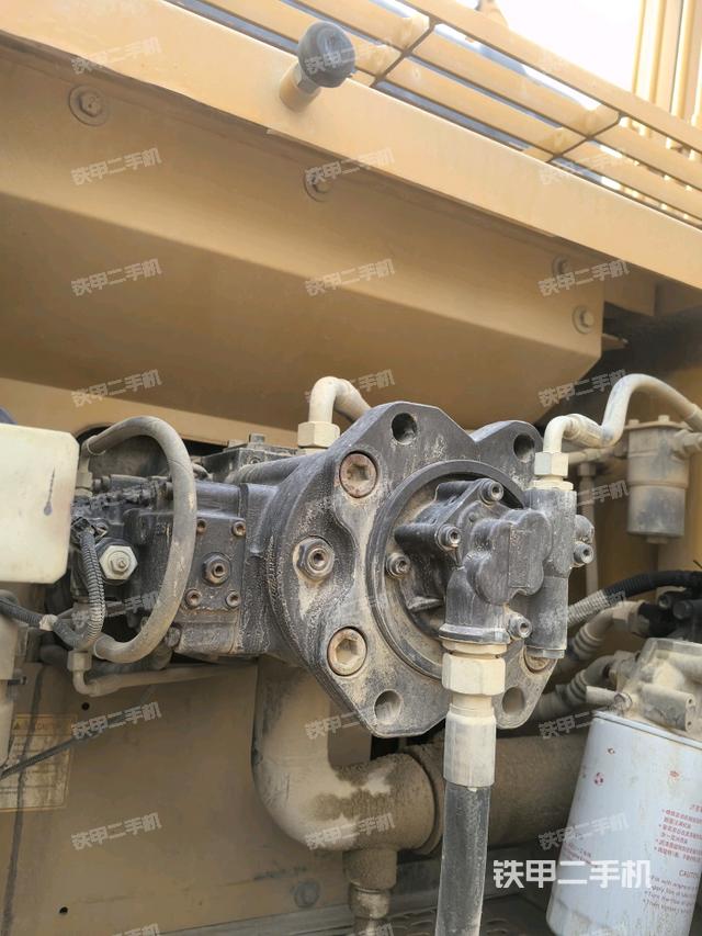 液壓泵斜45?左（大件艙室）