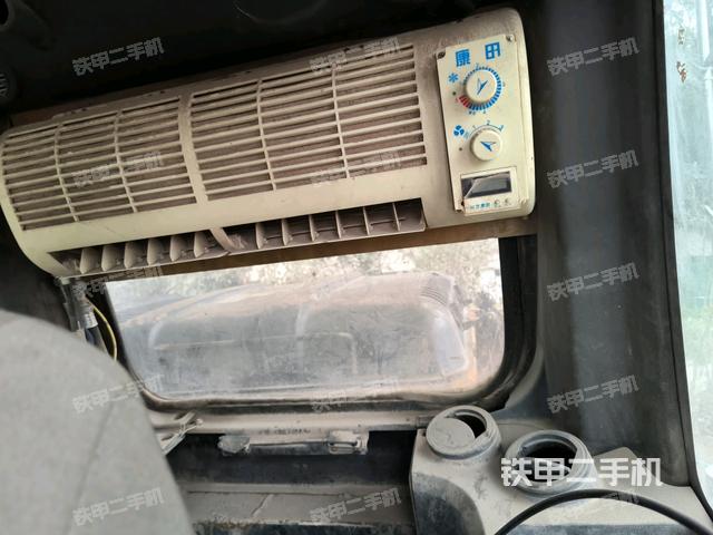 后窗玻璃角標(biāo)（駕駛室部分）