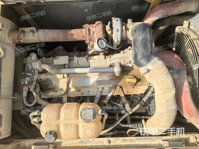 發(fā)動機室(上車部件) 發(fā)動機室(上車部件)