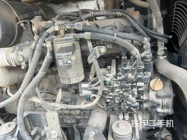 发动机整体俯视（整机外观）