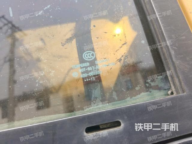 后窗玻璃角標(biāo)(駕駛室部分) 后窗玻璃角標(biāo)(駕駛室部分)