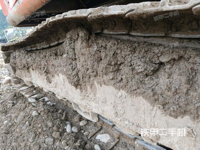 左導(dǎo)向輪（行走機(jī)構(gòu)）