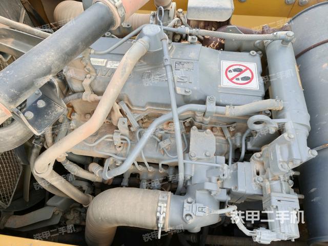 氣門室蓋螺絲特寫(上車部件) 氣門室蓋螺絲特寫(上車部件)