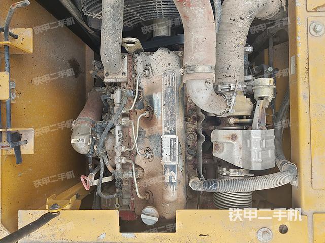 駕駛室頂部（整機(jī)外觀）