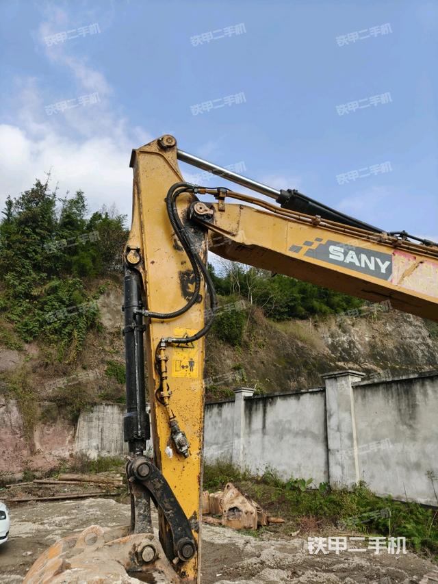 小臂整體左后（工作和回轉(zhuǎn)裝置）
