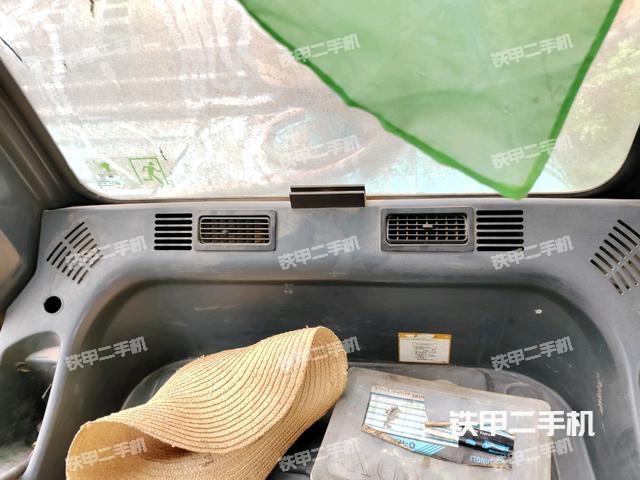 驾驶室正侧（驾驶室部分）