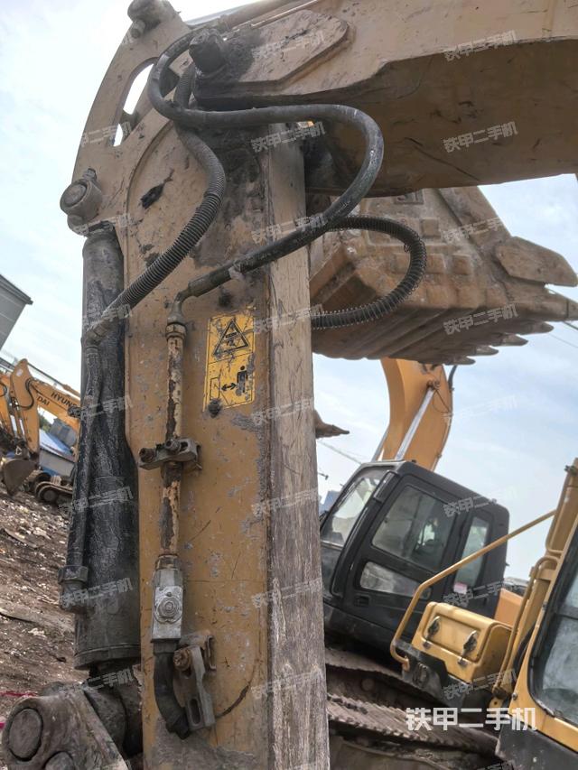 小臂整體左后（工作和回轉(zhuǎn)裝置）