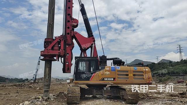 整機(jī)右側(cè)（設(shè)備外觀及核心部件）