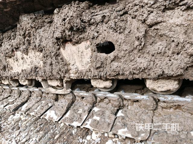 左驅(qū)動(dòng)輪（行走機(jī)構(gòu)）