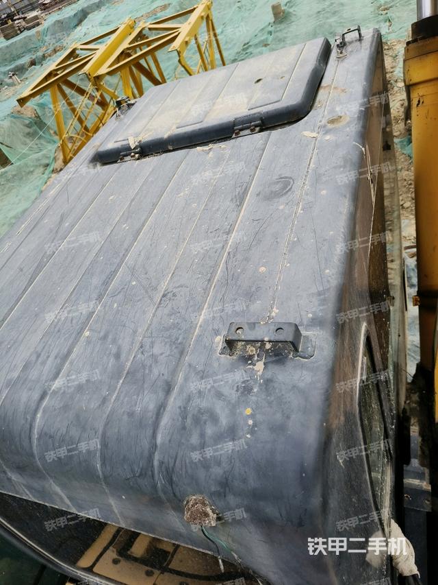 駕駛室頂部俯視（上車(chē)部件）