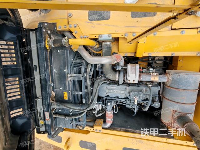 發(fā)動機(jī)整體俯視（整機(jī)外觀）