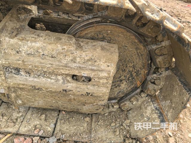 左驅(qū)動(dòng)輪（行走機(jī)構(gòu)）