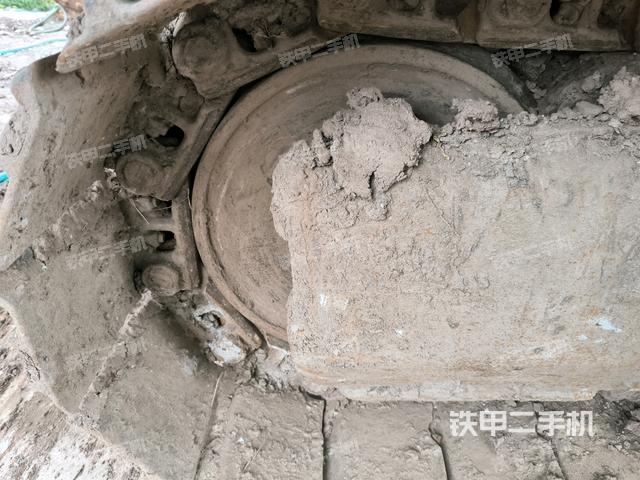 左導(dǎo)向輪（行走機(jī)構(gòu)）