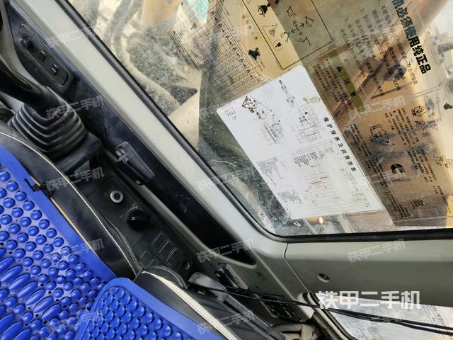 座椅左側(cè)控制臺(tái)/音響/含左手柄（駕駛室部分）