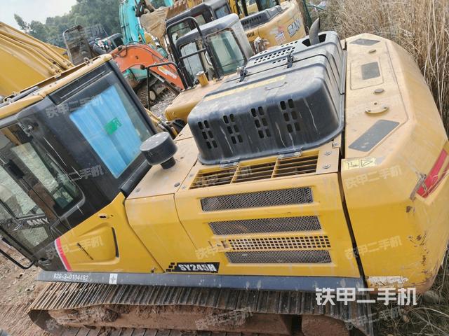 左后45(整機(jī)外觀) 左后45(整機(jī)外觀)