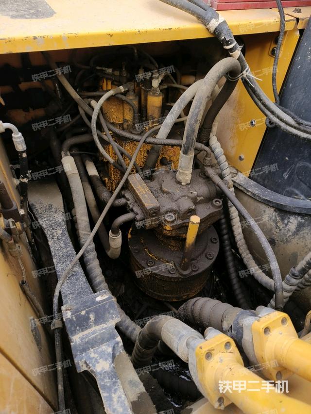 回轉(zhuǎn)馬達(dá)（上車(chē)部件）